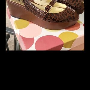 Richard Tyler brown leather wedged sandals NEW